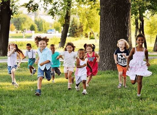 6 Aktivitas Wajib Sehari-hari Bersama Si Kecil