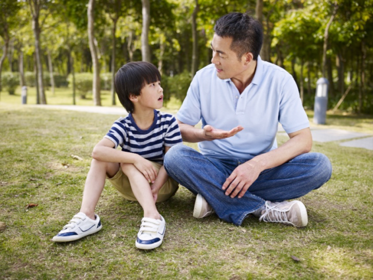 Bantu Perkuat Hubungan Ayah dan Si Kecil dengan Cara Ini